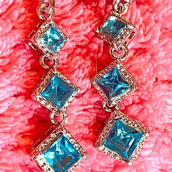 Jewelry - Blue topaz earrings sterling silver